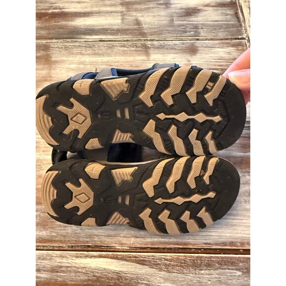 Khombu Brady Gray Kids Sandals Size 11 - Picture 4 of 5